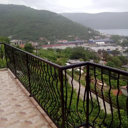 דירה Apartman Zelenika *